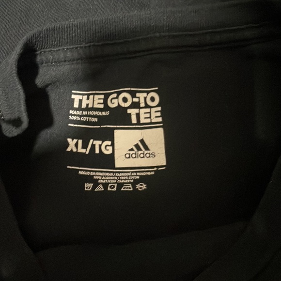 Adidas XL NHL Hockey T Shirt - Picture 2 of 2